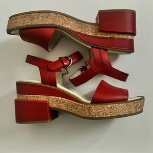 Jil Sander Navy Red Platform Sandals. Yes!! Springtime and Sandals!